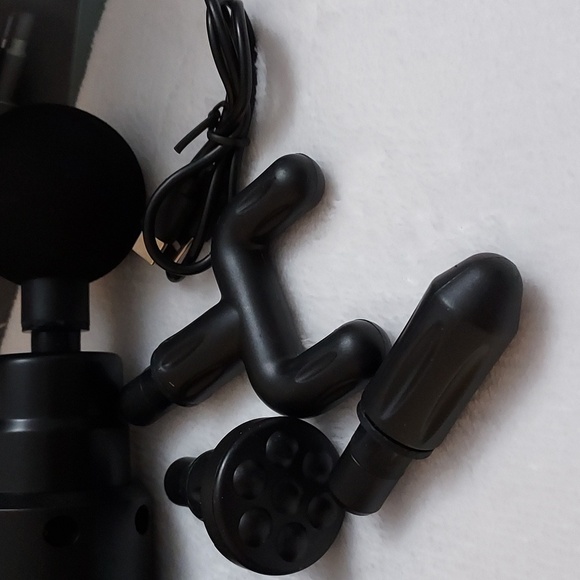 SMS Handheld Massage Gun - Picture 3 of 9